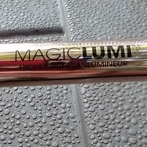 L'Oreal magic lumi highlighter deep 866 - Picture 1 of 5